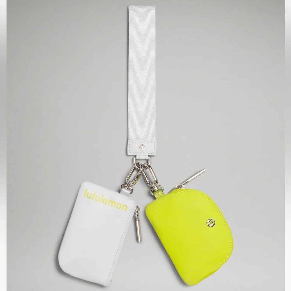 Lululemon | dual pouch wristlet
